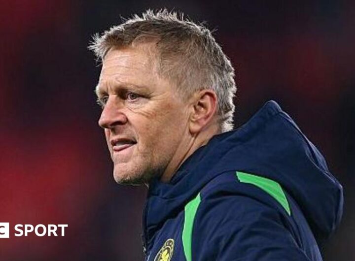 Czech Republic v Republic of Ireland: Hallgrimsson feels the 'pain' in shootout loss