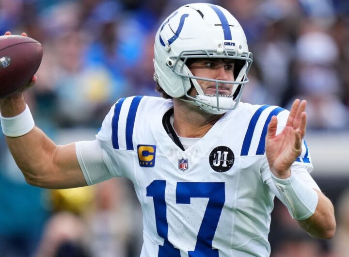 Agents: Colts to re-sign QB Daniel Jones to 2-year, $88M deal