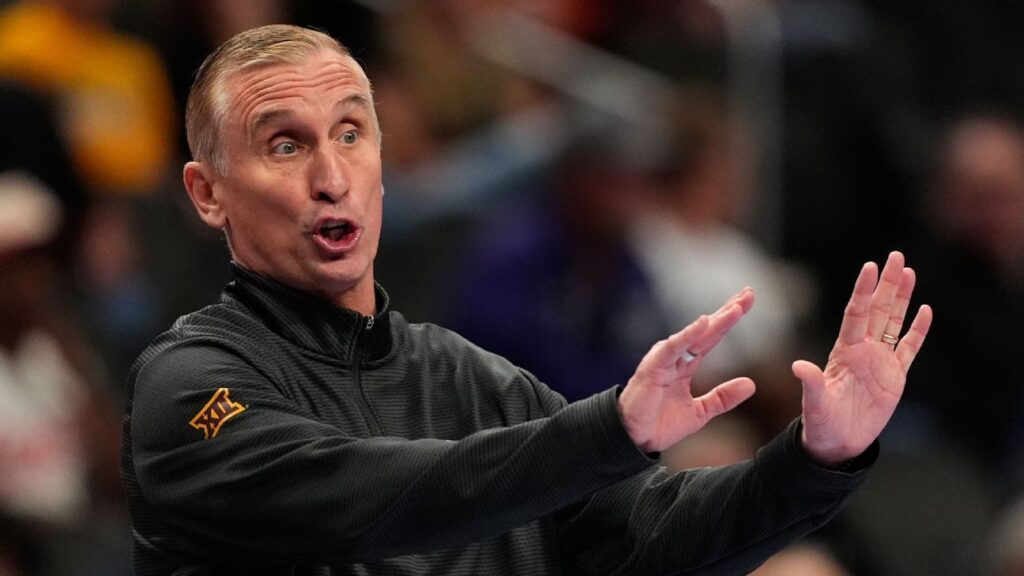 Arizona State won't renew contract of coach Bobby Hurley