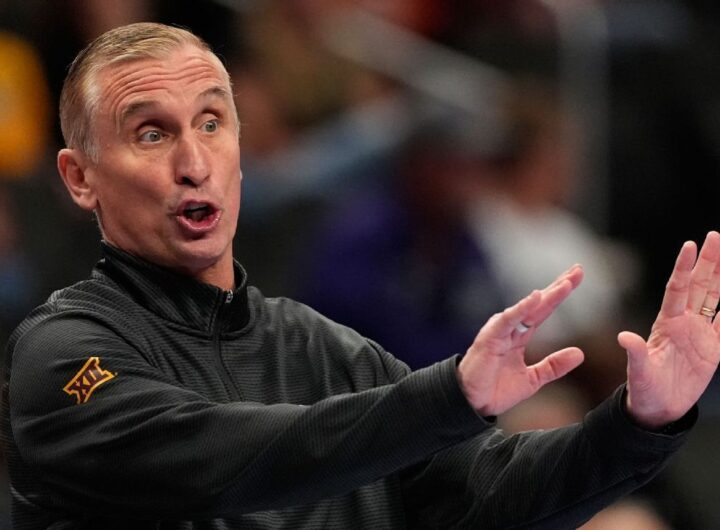 Arizona State won't renew contract of coach Bobby Hurley