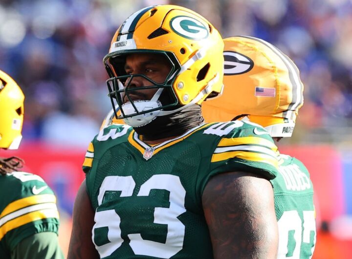 Source: Ex-Packers LT Rasheed Walker agrees to join Panthers