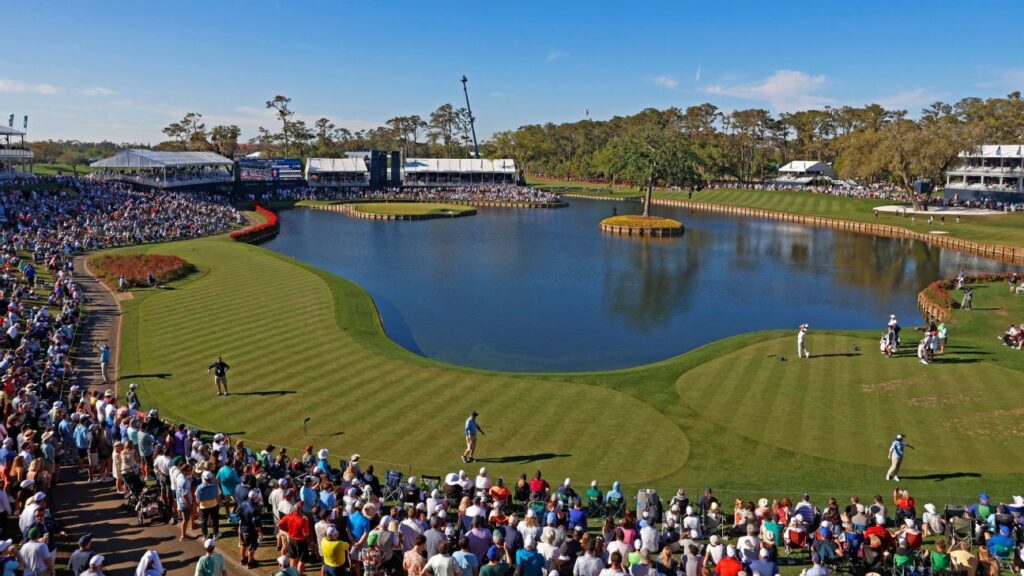 Manhunt leads to delay in opening gates at Players Championship