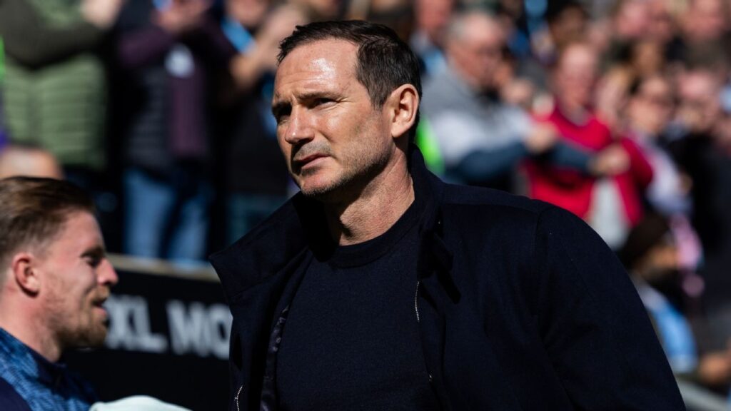 Frank Lampard's Coventry beaten by Southampton, winning run ends