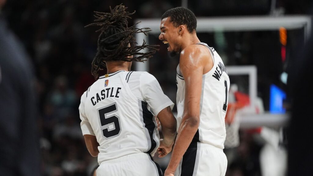 Wembanyama's do-it-all showcase propels Spurs past Hornets