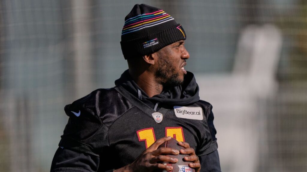 Bengals add QB depth, sign veteran backup Josh Johnson