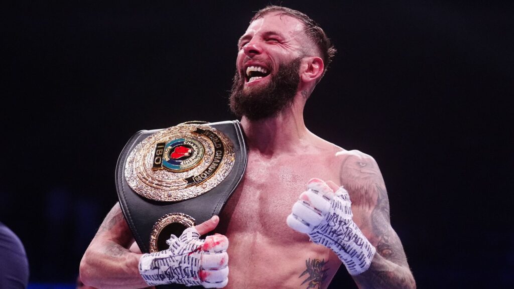 Anthony Cacace defeats Jazza Dickens to become two-time super-featherweight champion | Boxing News
