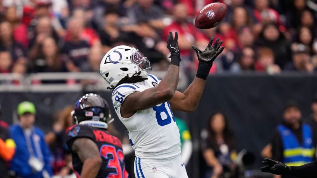 Colts re-sign TE Mo Alie-Cox, a key piece in rushing attack