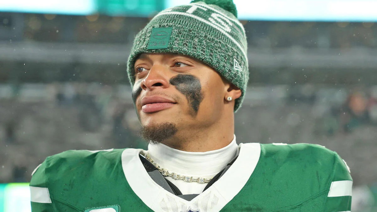 Justin Fields trade grades; NFL free agency best bargain signings; 2026 mock draft