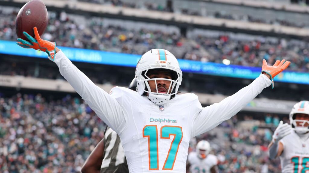 Jaylen Waddle trade should boost Denver Broncos, QB Bo Nix