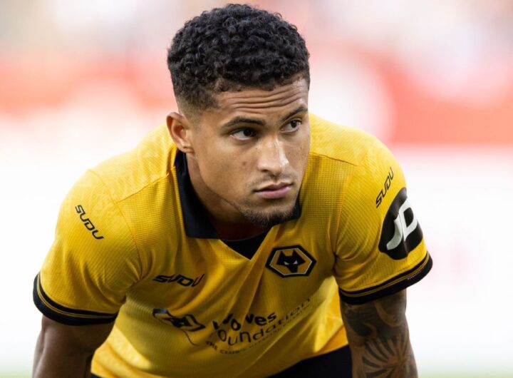 Transfer rumors, news: Liverpool, Man Utd want Wolves' Gomes