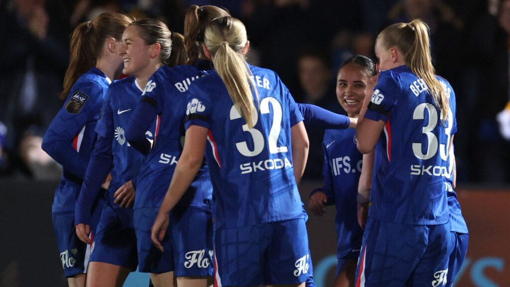 Chelsea beat Brighton to move second as Man Utd frustrated in goalless draw away at West Ham - WSL round-up | Football News
