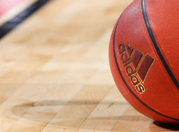 NYU women's 91-game win streak ends in Division III Final Four