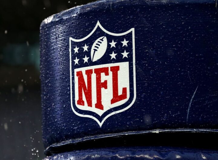 Sources: NFL command center might assist if replacement refs used