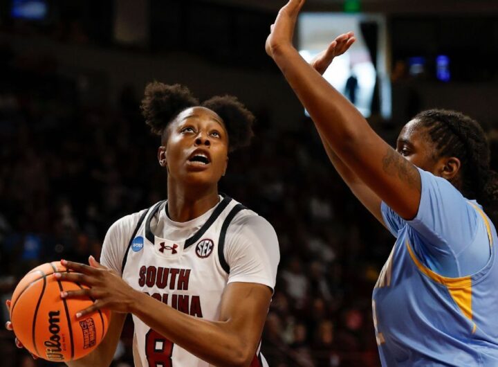 Edwards' 27 lead South Carolina rout of Southern in NCAA opener