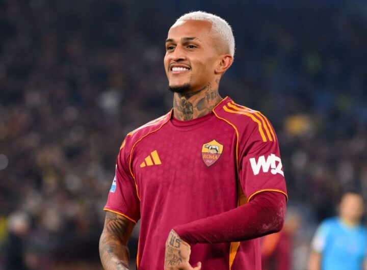 Transfer rumors, news: Arsenal step up pursuit of Roma star