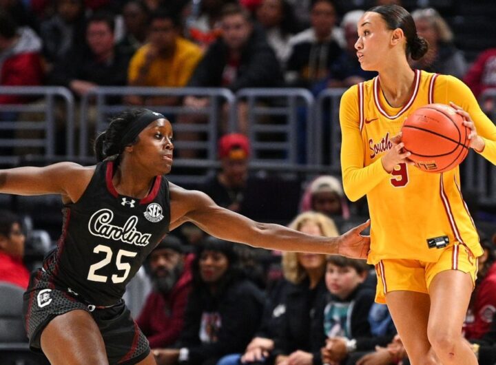 Women's March Madness live updates: Previews, action from Monday's second round