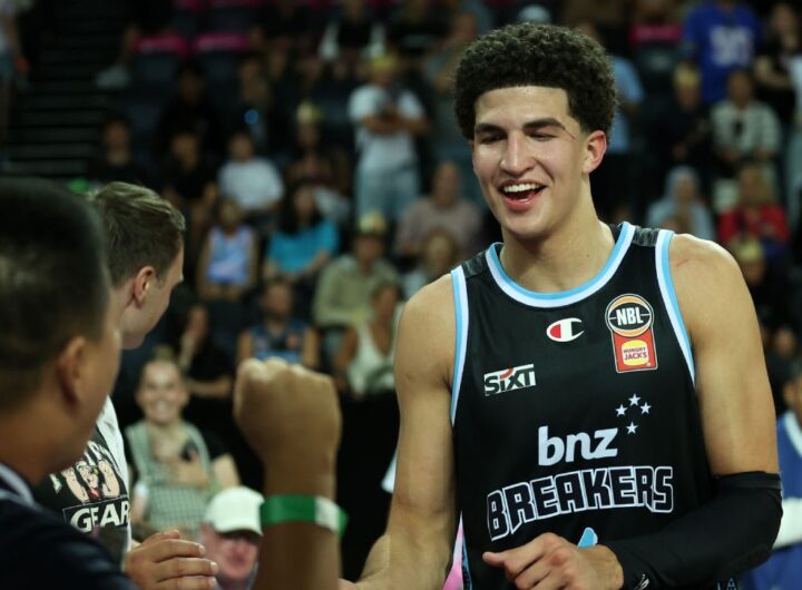 Mexican prospect Karim Lopez declares for NBA draft
