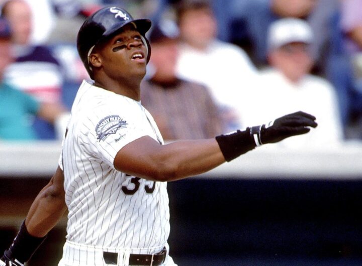 Frank Thomas files suit against White Sox, Nike and Fanatics