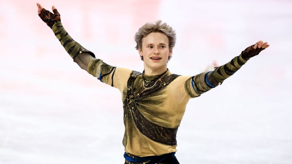 Ilia Malinin rebounds from Olympics, leads at skating worlds