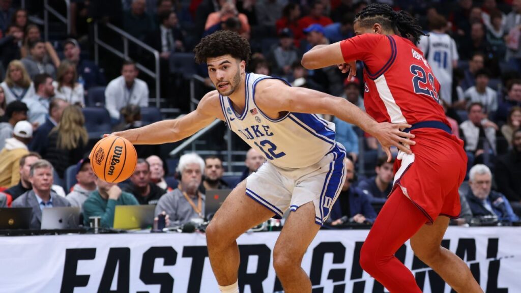 How to bet Tennessee-Michigan on Sunday; will Duke end UConn's run?