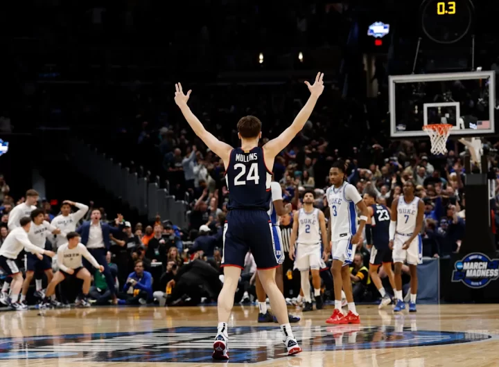 Elite 8 winners, losers: UConn comeback, droughts end, Duke chokes again