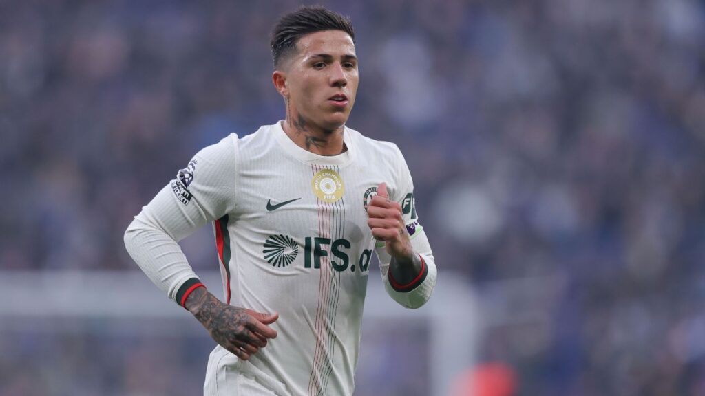 Transfer rumors, news: Real Madrid eye Fernandez if Rodri pursuit fails