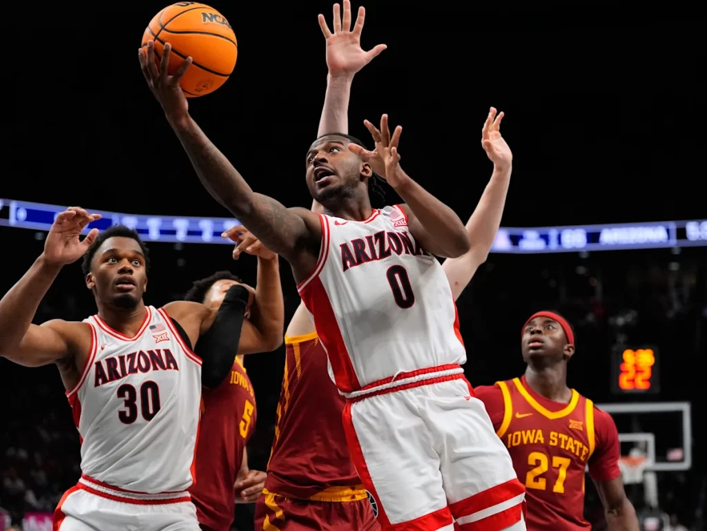 Jaden Bradley's buzzer beater gives Arizona an 82-80 Big 12 tournament win over Iowa State