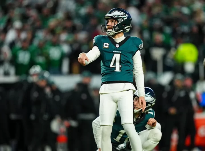 Eagles rework Jake Elliott's contract