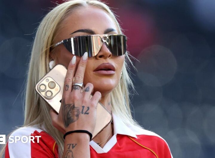 Alisha Lehmann: Leicester striker on social media and coping with online criticism