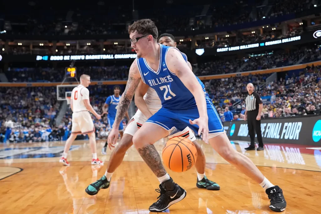 Best Robbie Avila nicknames, from Cream Abdul-Jabbar to Rob Wave