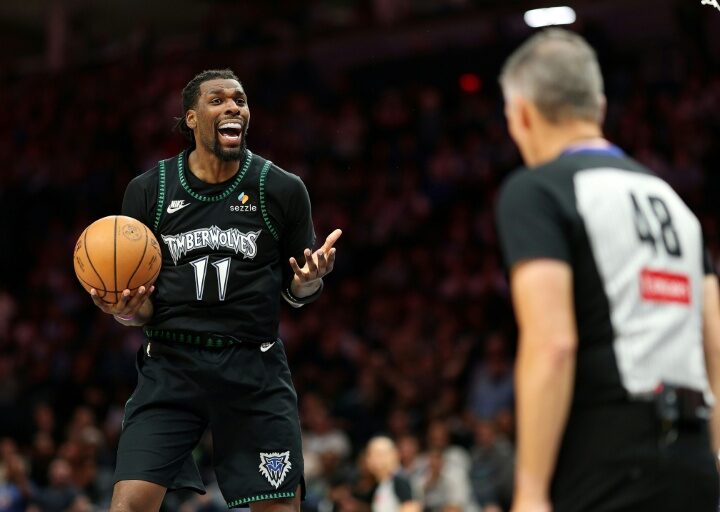 NBA fines T-Wolves center Reid $50,000 for ripping refs