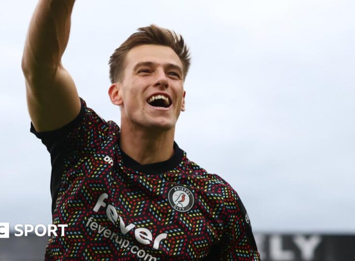 Man Utd's on-loan keeper Radek Vitek on life at Bristol City