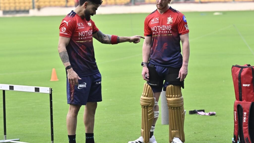 IPL | Kohli has a long stint as RCB begins training