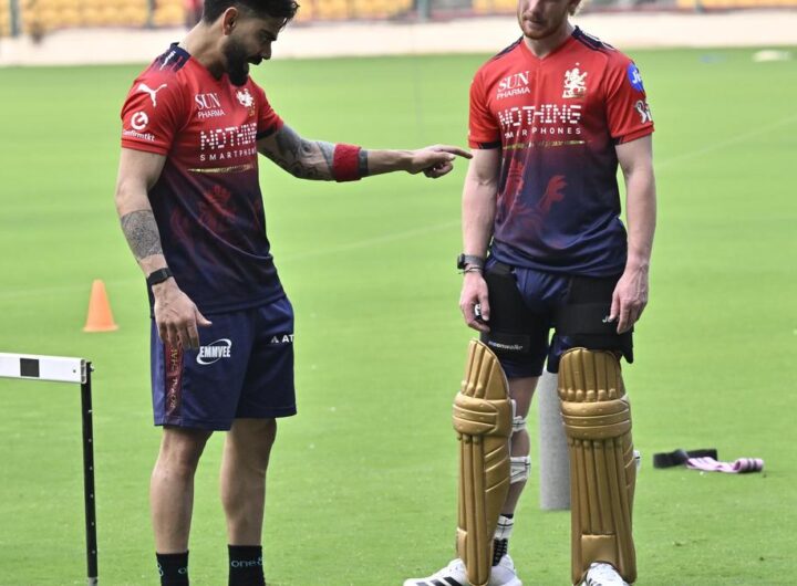 IPL | Kohli has a long stint as RCB begins training