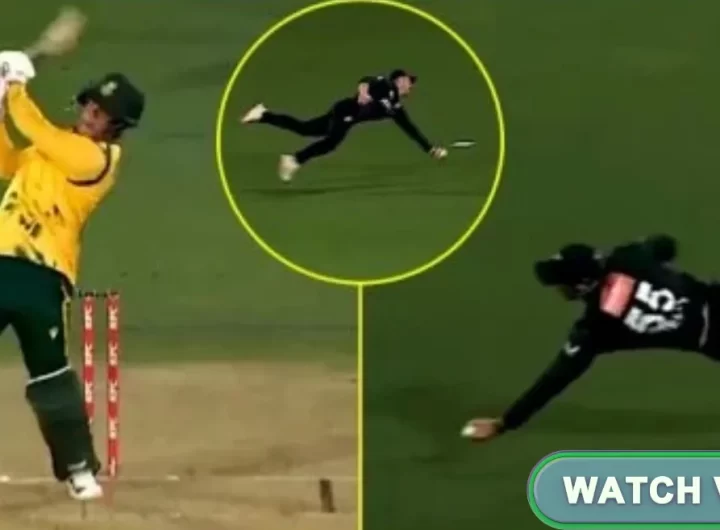 WATCH: Nick Kelly pulls off a jaw-dropping one-handed diving catch to dismiss Rubin Hermann in NZ vs SA 5th T20I