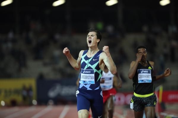 Ingebrigtsen beats top 5000m field to show superb form in Florence | REPORT