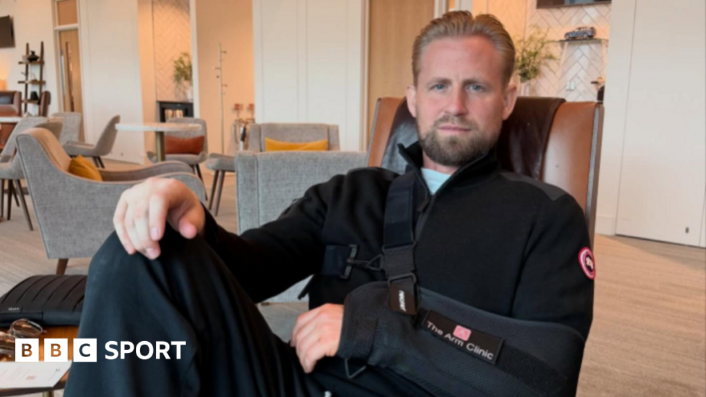 Celtic's Kasper Schmeichel says shoulder surgery 'went well'