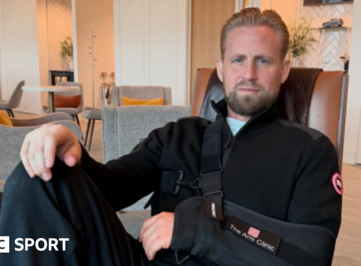 Celtic's Kasper Schmeichel says shoulder surgery 'went well'