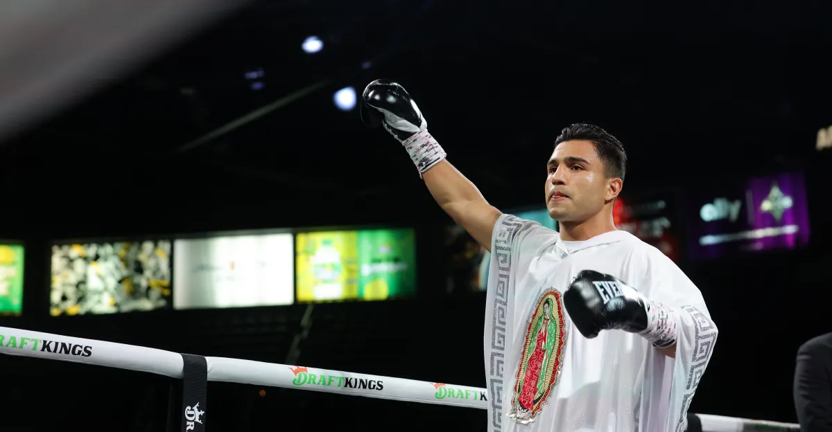 Jose Armando Resendiz vs Jaime Munguia joins Zurdo vs Benavidez