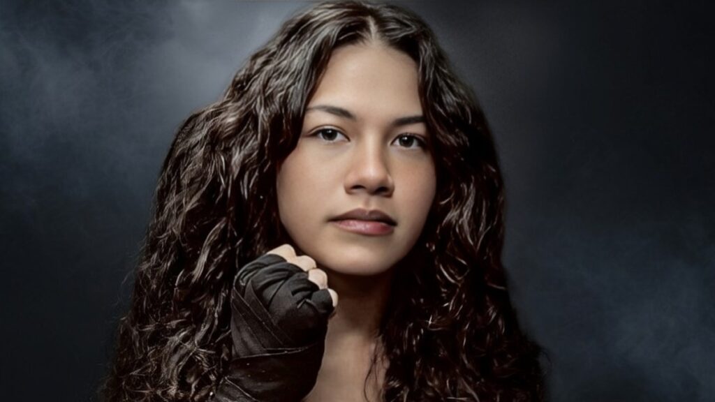 Isis Sio, 19, Placed in Medically Induced Coma After First-Round KO