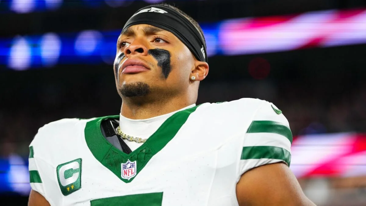 Justin Fields trade grades: Chiefs acquire QB from Jets to back up Patrick Mahomes