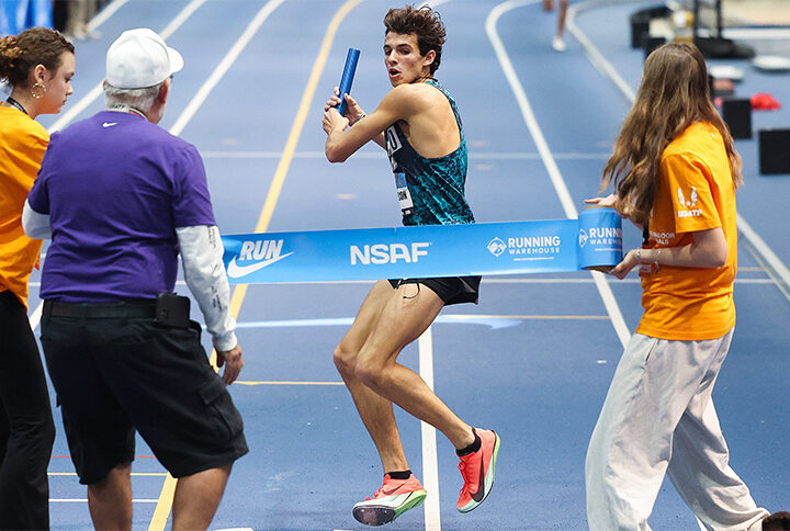 Nike Indoor Boys — Massive Mantecon Quadruple