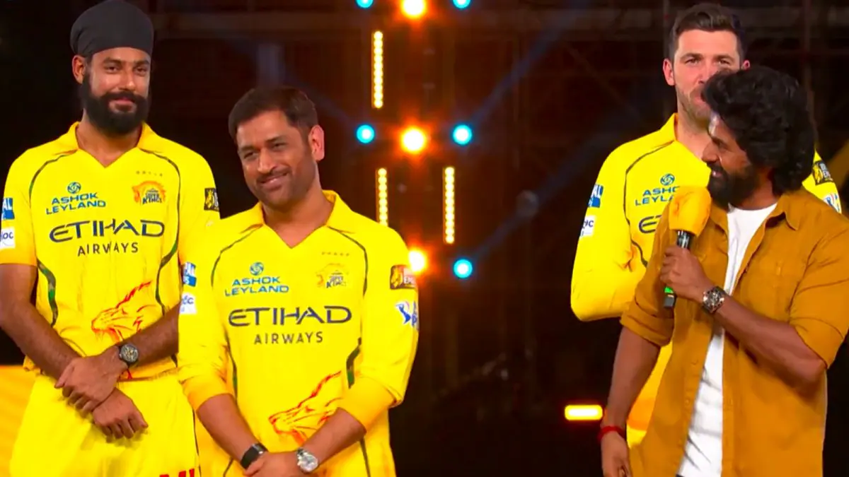 Sivakarthikeyan Asks MS Dhoni To Play Till 60, Crowd Goes Wild After CSK Legend's Response | Watch | Cricket News
