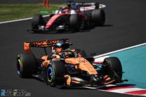 Oscar Piastri, McLaren, Suzuka, 2026