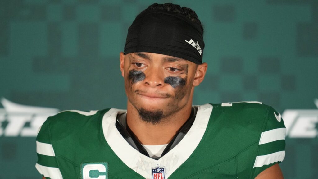 Justin Fields: Kansas City Chiefs trade for New York Jets quarterback to serve as backup for Patrick Mahomes | NFL News