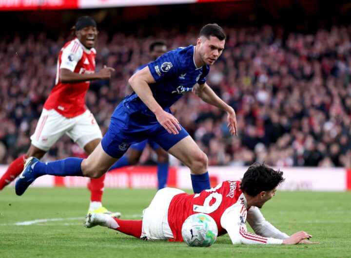 Kai Havertz penalty call: Jamie Redknapp brands VAR inaction a disgrace as Arsenal denied spot-kick against Everton | Football News