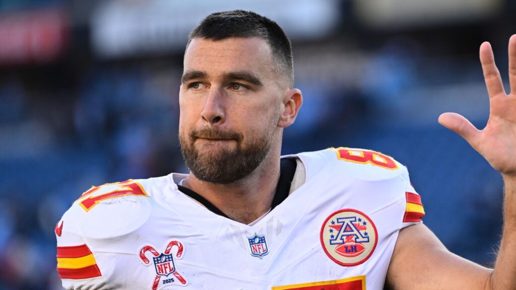 Travis Kelce: Kansas City Chiefs tight end agrees three-year $54.7m contract extension | NFL News