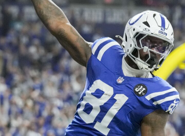 TE Mo Alie-Cox will return to Colts on a one-year deal