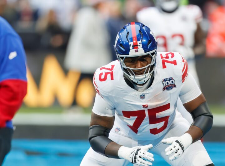 Joshua Ezeudu will return to Giants on a one-year deal