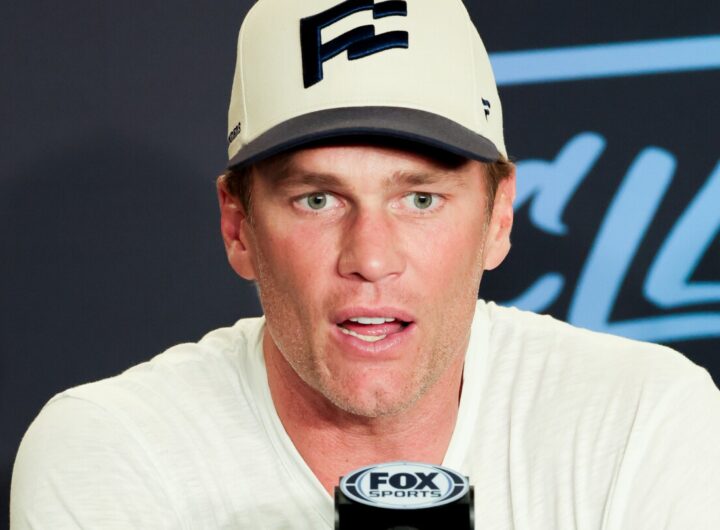 Tom Brady skips over question about failed Maxx Crosby trade